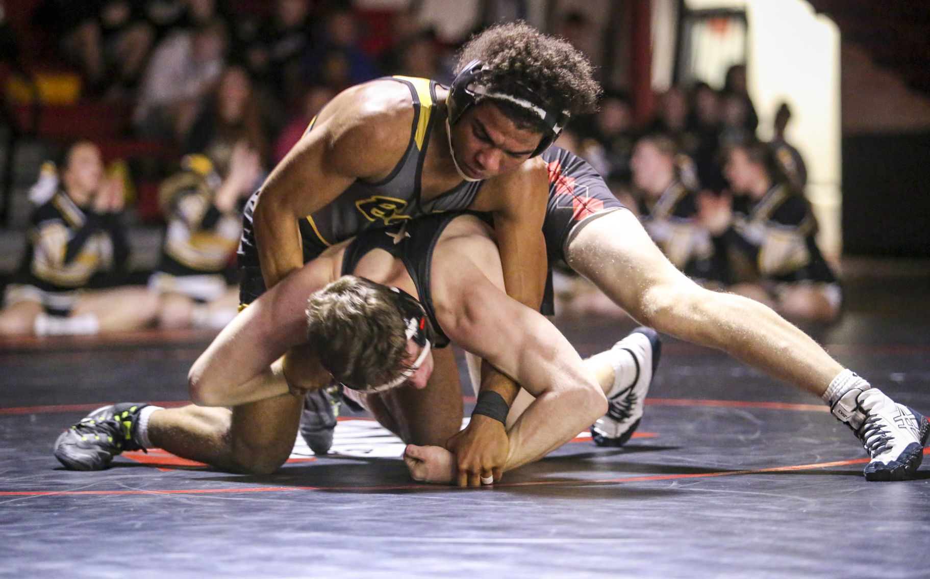 012418-BETTENDORF-ASSUMPTION-WRESTLING-008